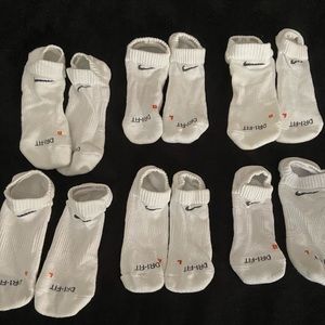 SIX pack women’s Nike low socks shoe size 6-10